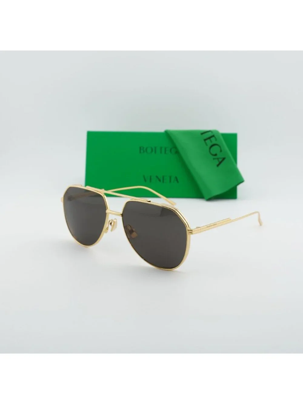 Bottega Veneta BV1465S 001 Sunglasses Gold Aviator Frame, Grey Lenses